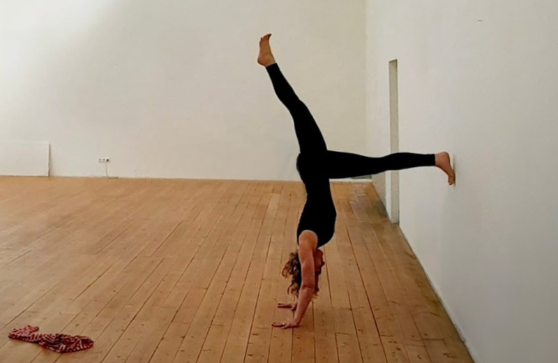 workshop-handstand-800